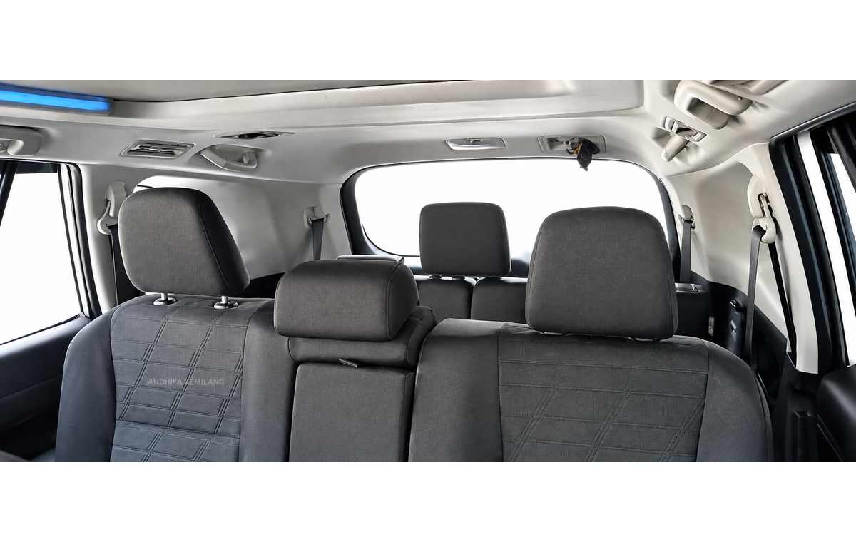 Interior Toyota Innova Zenix 2.0 V HEV CVT Modellista